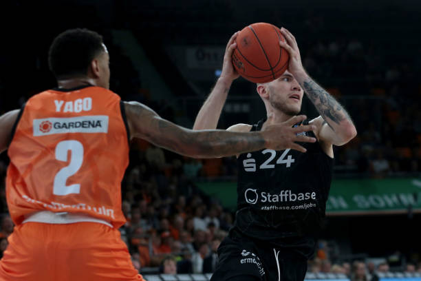 期待更多的 期待更多的