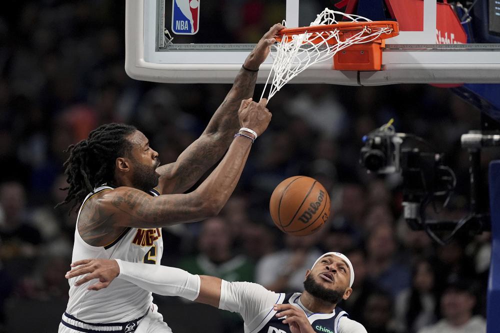 打进第二粒 打进第二粒